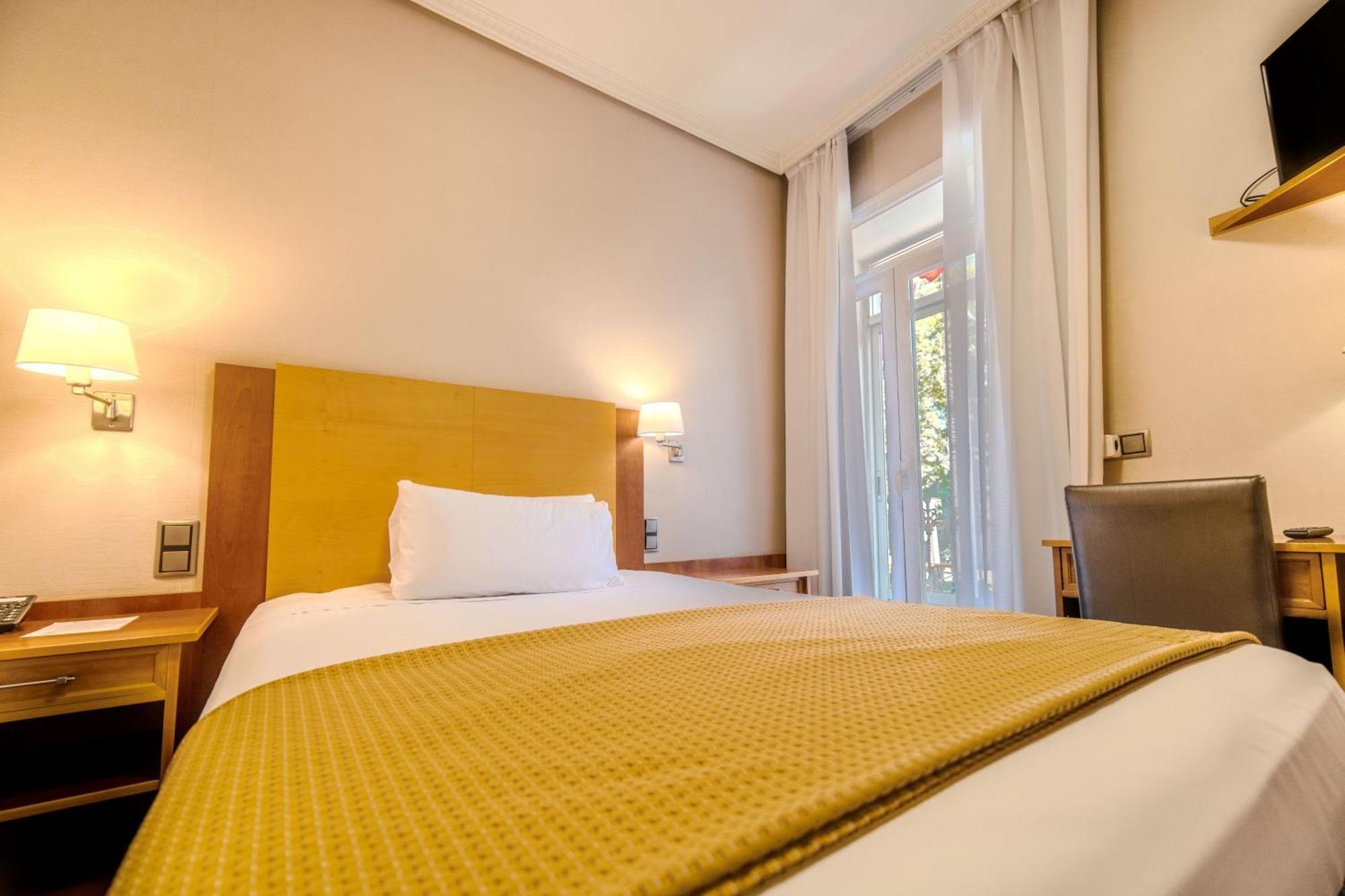 Itc Mora By Soho Boutique Hotel Madri Exterior foto